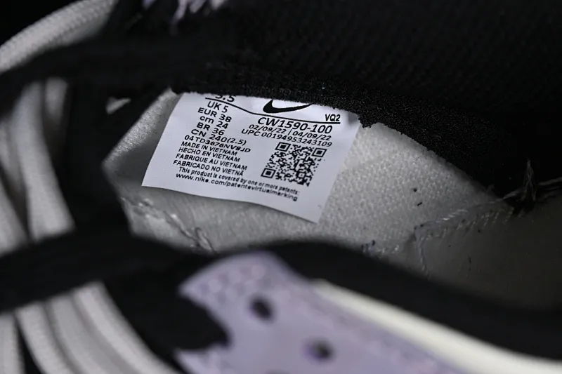 All Categories Nk SB Dunk Series Nk SB Dunk Low Low-top sneakers Nk Dunk Low Panda Prank Raspberry retro distressed Tie-dye lavender purple Low-top casual sneakers DJ6188-002